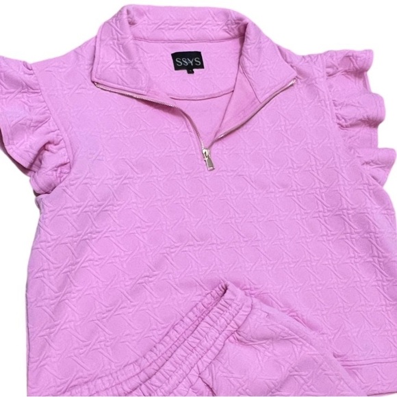 SSYS The Claire Set In Cane Pink
Quilted Pink Size Large - Picture 4 of 5